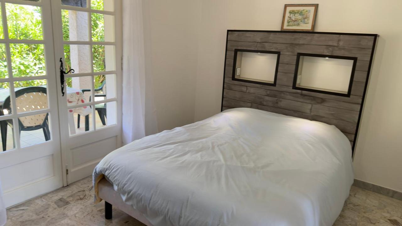 Villa Entiere Au Calme Dans Village Provencal Peymeinade Exteriör bild