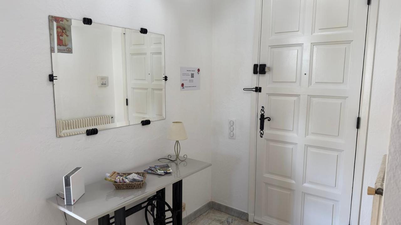 Villa Entiere Au Calme Dans Village Provencal Peymeinade Exteriör bild